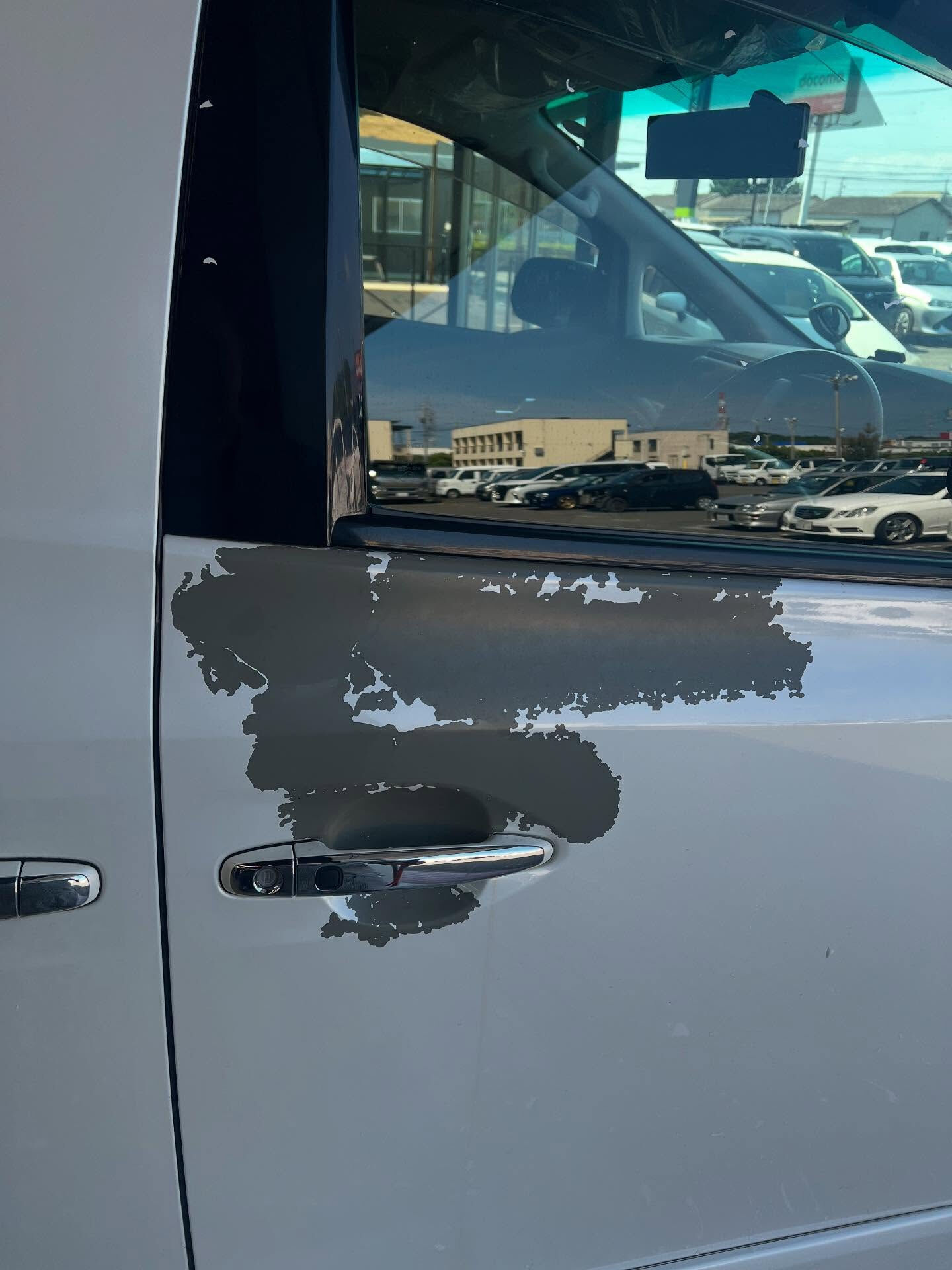 トヨタのアルファード🚙、みんな大好きなミニバンだけど、塗装の