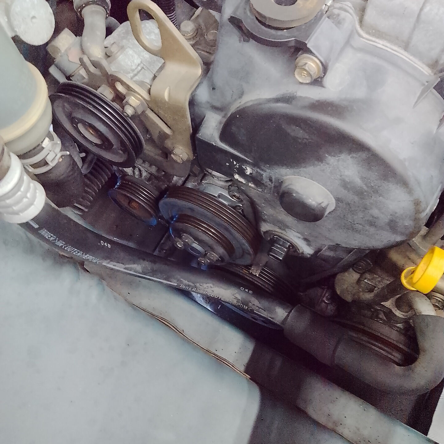 今日は車のメンテナンスデー🚗🔧！やってきました、重要な作業の