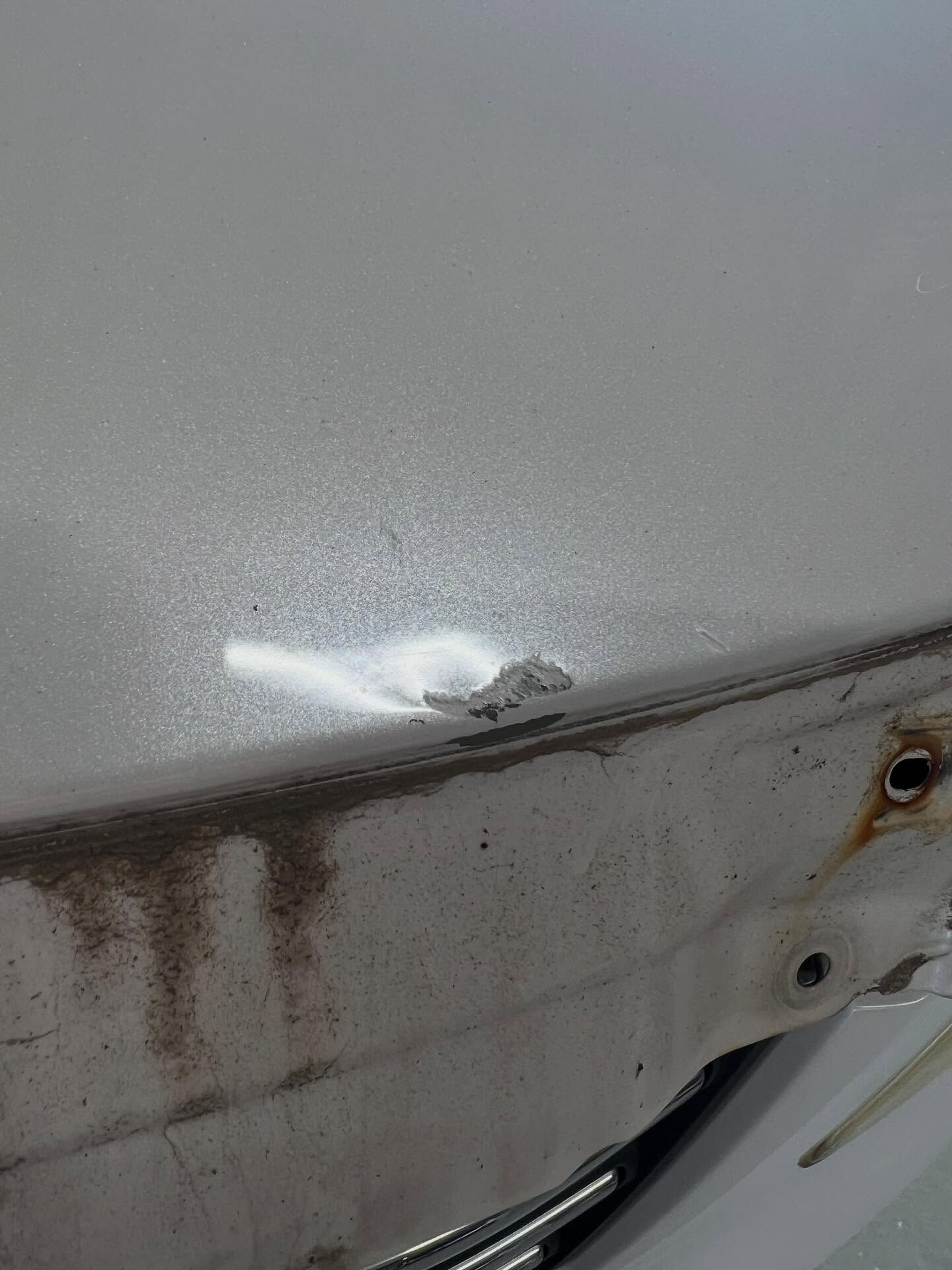 車の板金塗装って、意外と奥深いですよね