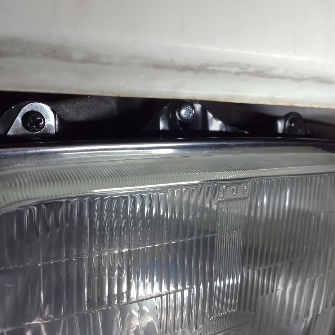 🚗💡車のヘッドライトって、結構見落としがちな部分かもしれない